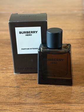 Burberry Hero Parfum Intense